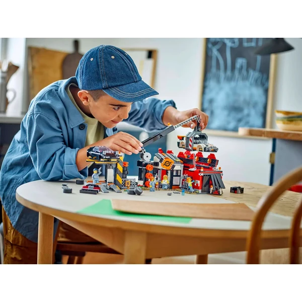LEGO City 60472 Vrakoviště s auty - LEGO - Obrázek 13SE000J01
