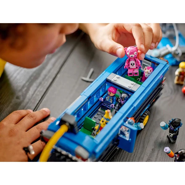 LEGO Fortnite 77073 Battle Bus - LEGO - Obrázek 237G000N01