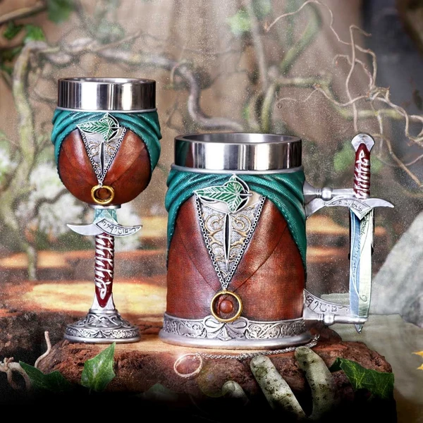 Korbel Nemesis Now The Lord of the Rings - Frodo 15,5 cm - Hrnky - Obrázek 33BF000P01
