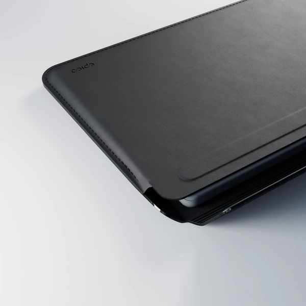 Epico Leather Sleeve kožené pouzdro pro Macbook Pro 13,3"/Air 13"/Air 13,6" černé - Pouzdra - Obrázek C2LL000K01