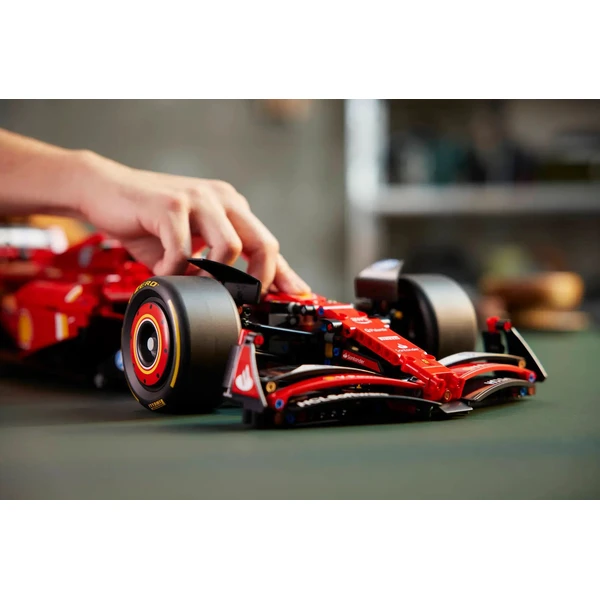 LEGO Technic 42207 Auto Ferrari SF-24 F1 - LEGO - Obrázek DQSE000J01