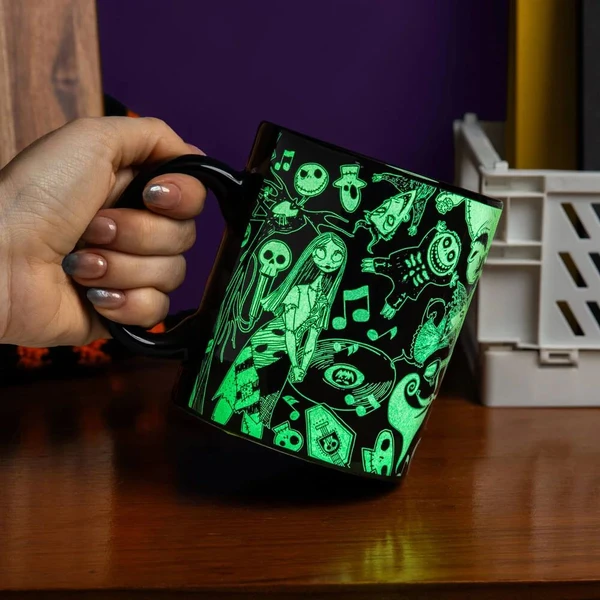 Hrnek Nightmare Before Christmas 550 ml (svítí ve tmě) (king size) - Hrnky - Obrázek G6Z5000L01