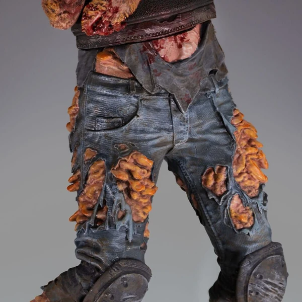 Soška Dark Horse The Last of Us Part II: Armored Clicker 22 cm - Sochy a sošky - Obrázek IAF3000K01