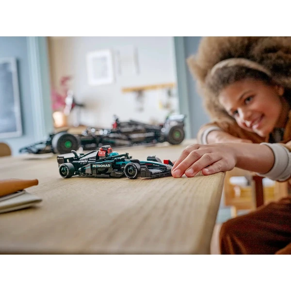 LEGO Speed Champions 77243 Závodní auto Oracle Red Bull Racing RB20 F1 - LEGO - Obrázek JHSE000J01