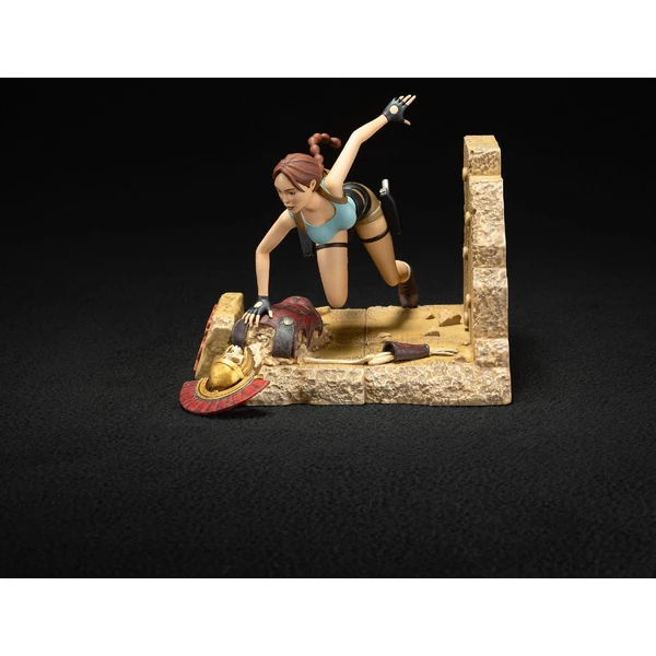 Soška Dark Horse Tomb Raider 1996 - Lara Croft Classic Era 17 cm - Sochy a sošky - Obrázek SABC000K01