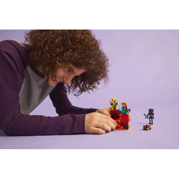 LEGO Minecraft 21266 Lávová bitva v Netheru - LEGO - Obrázek TESE000J01