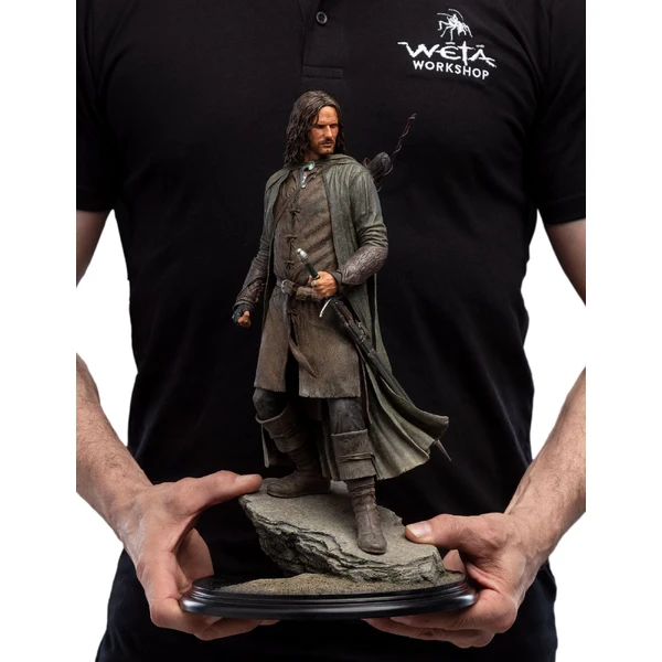 Soška Weta Workshop LOTR Trilogy - Aragorn, Hunter of the Plains (Classic Series) Statue Scale 1/6 - Sochy a sošky - Obrázek URG2000601