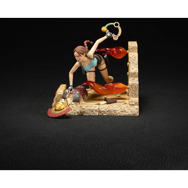 Soška Dark Horse Tomb Raider 1996 - Lara Croft Classic Era 17 cm - Sochy a sošky - Obrázek WABC000K01