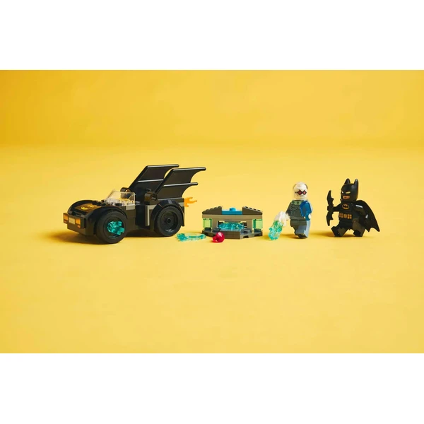 LEGO DC Batman 76301 Batman a Batmobil vs. Mr. Freeze - LEGO - Obrázek X7SE000J01
