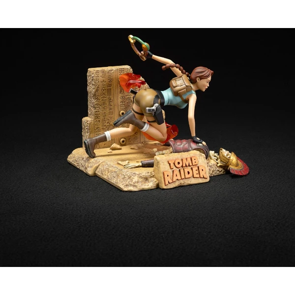 Soška Dark Horse Tomb Raider 1996 - Lara Croft Classic Era 17 cm - Sochy a sošky - Obrázek XABC000K01
