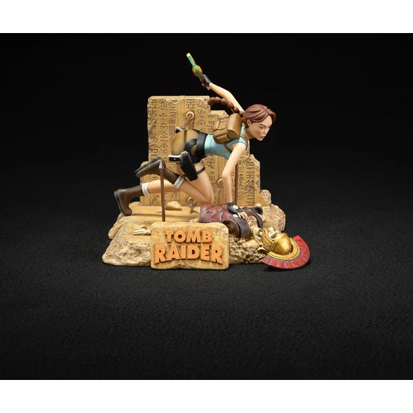 Soška Dark Horse Tomb Raider 1996 - Lara Croft Classic Era 17 cm - Sochy a sošky - Obrázek ZABC000K01