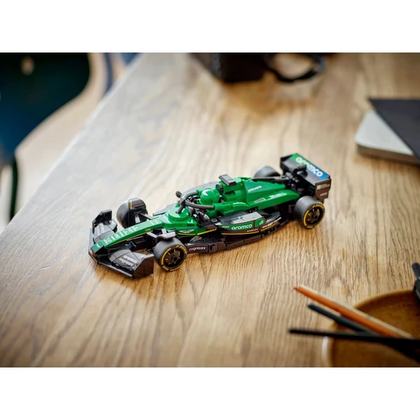 LEGO Speed Champions 77245 Závodní auto Aston Martin Aramco F1 AMR24 - LEGO - Obrázek ZHSE000J01